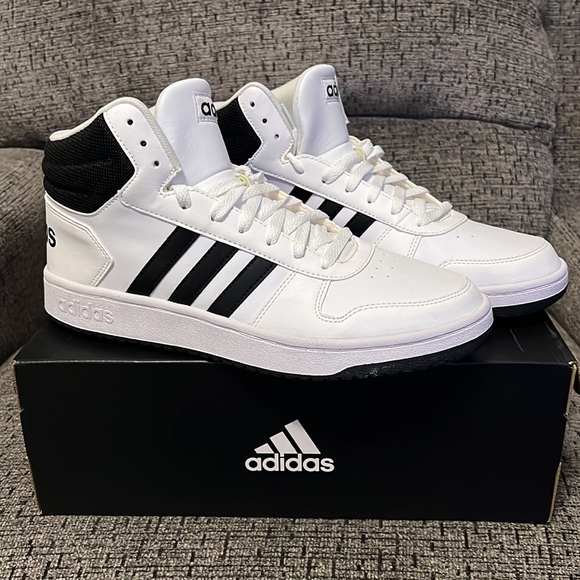 New Adidas Hoops - Picture 2 of 6